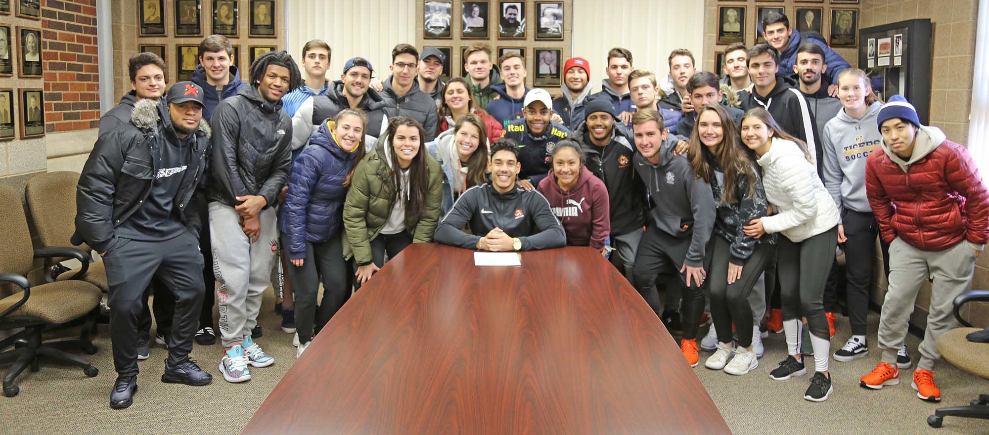Mr. Gomes Goes to Washington